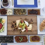 Mavi Zeytin Butik Nocleg ze śniadaniem