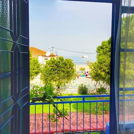 Oda ve Kahvaltı Mavi Zeytin Butik *