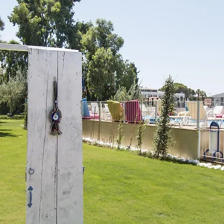 Mavi Zeytin Butik Oda ve Kahvaltı Seferihisar